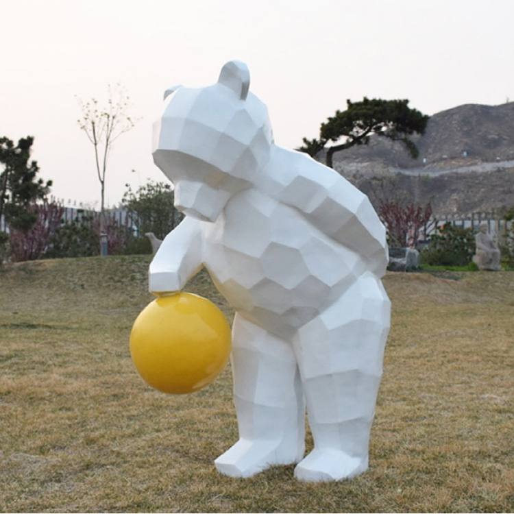 白色玻璃钢切面熊雕塑